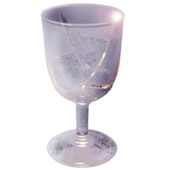 verre à vin mis au jour  Saint-Constant, restauré de façon numérique